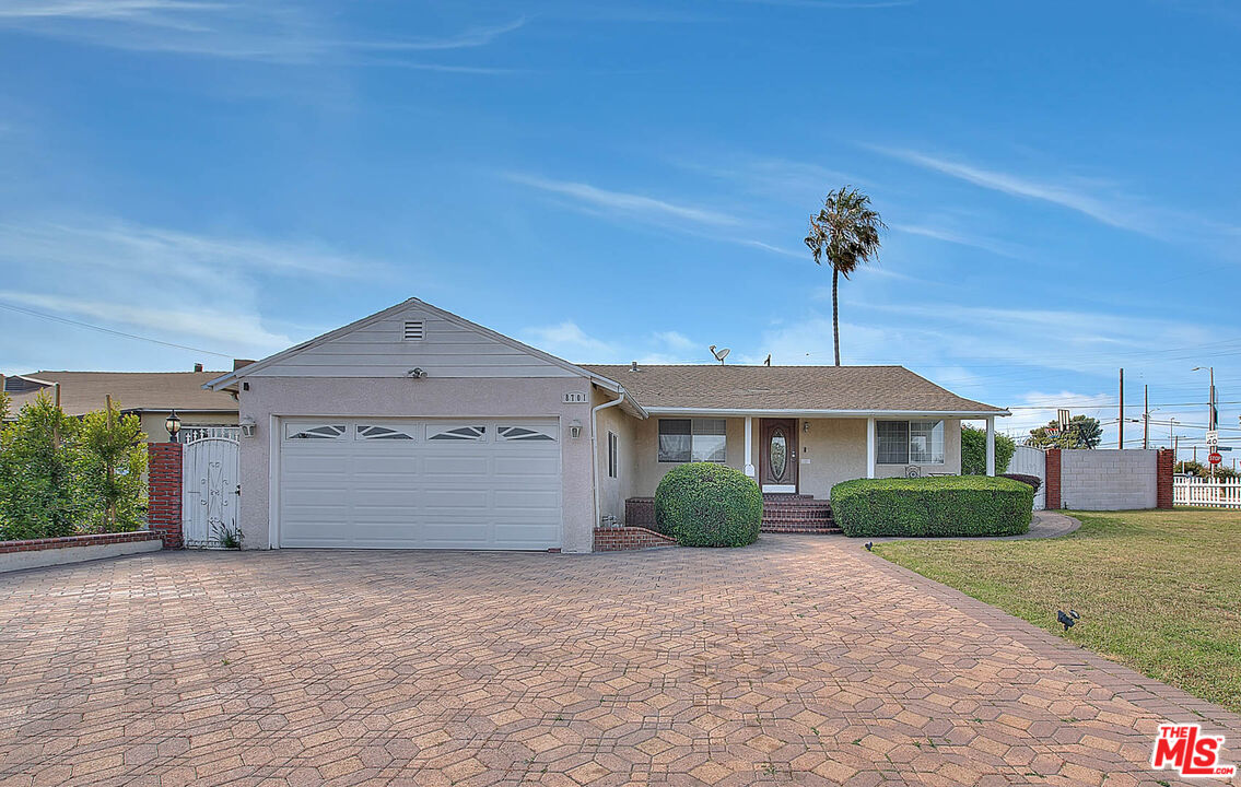 a view of outdoor space yard and garage