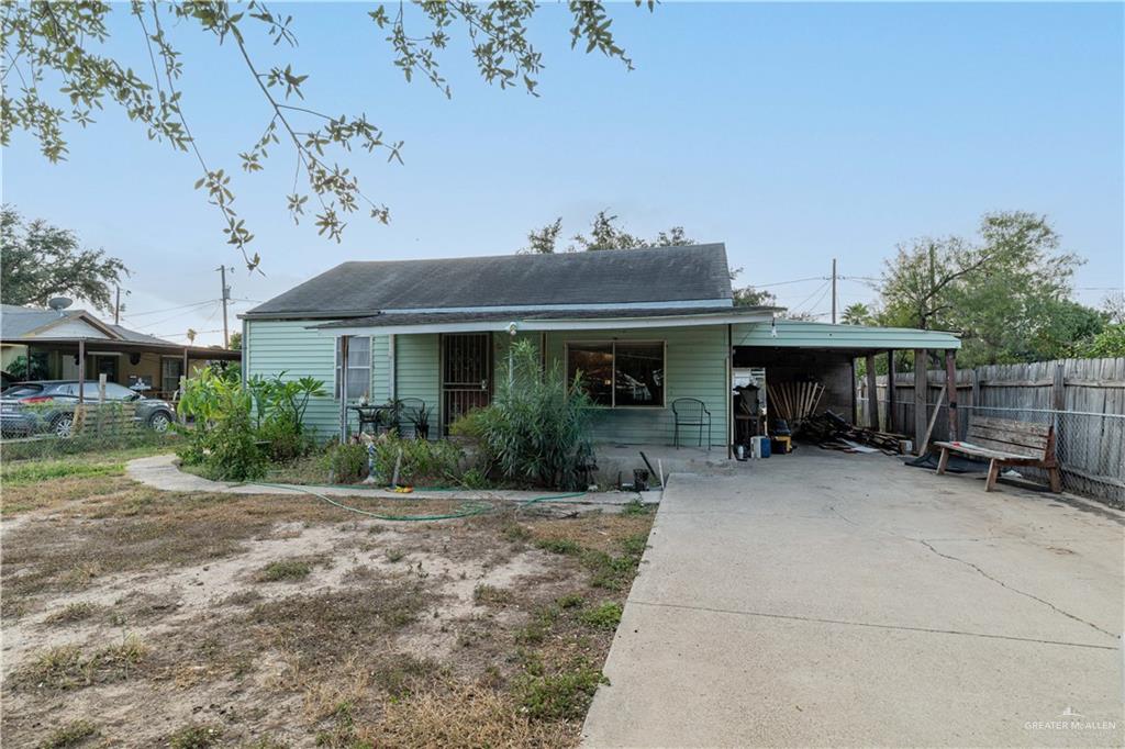 a view of house with a outdoor space