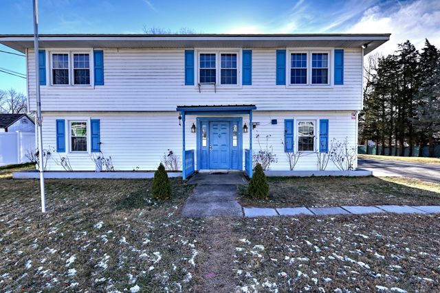 $475,000 | 7 Constance Street | West Haven East Shore