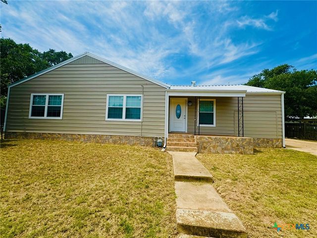 $194,000 | 502 Live Oak Street | Gatesville