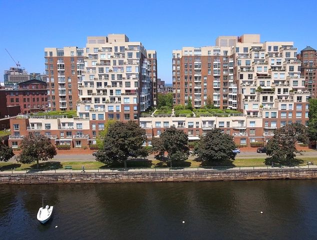 $2,295,000 | 75-83 Cambridge Parkway, Unit E506 | East Cambridge