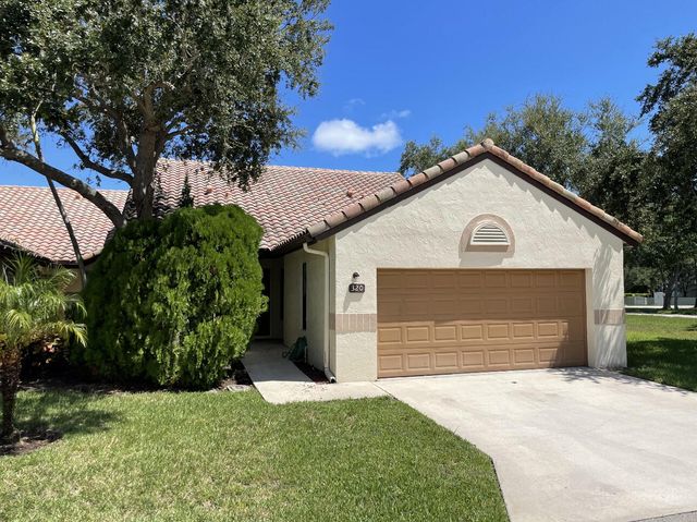 $3,300 | 320 Eastwood Terrace | Boca Raton Hills