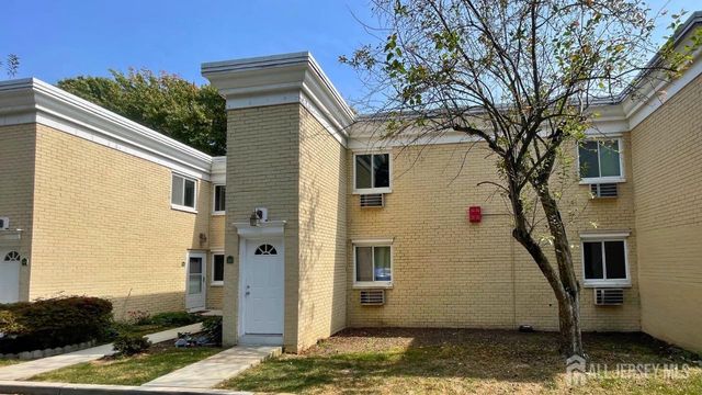 $270,000 | 19 Lake Avenue, Unit 5B | Washington Heights