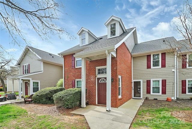 $259,000 | 9408 South Vicksburg Park Court | Park Crossing