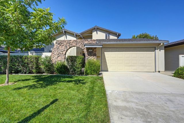 $538,000 | 5886 Kahara Court | South Land Park