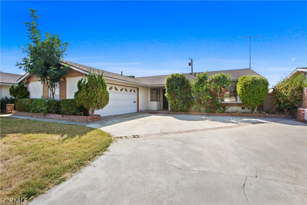 Front of house in great Garden Park neighborhood