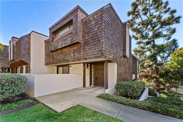 $1,495,000 | 13098 Caminito Del Rocio | Del Mar Terrace