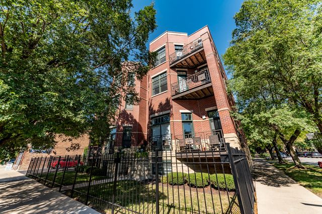 $2,625 | 2736 West Montrose Avenue, Unit 2E | Ravenswood Manor