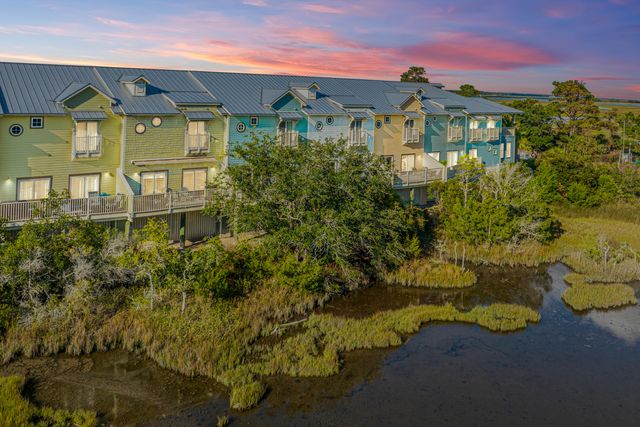 $775,000 | 1011 Lighterman Way | Folly Beach