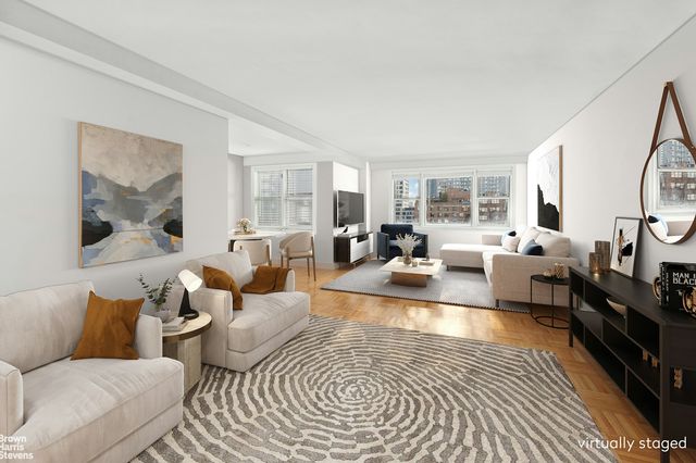 $1,525,000 | 525 East 82nd Street, Unit 12E | Upper East Side