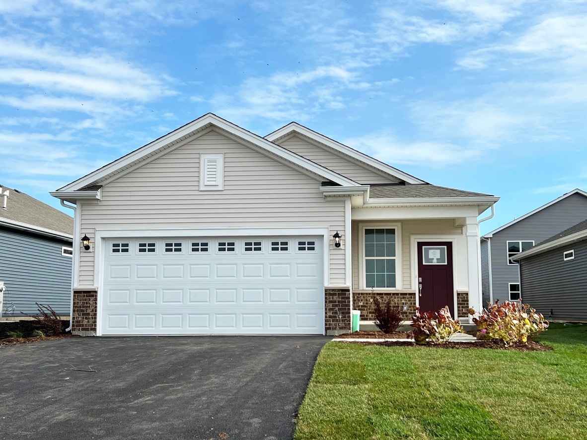 a front view of house with yard