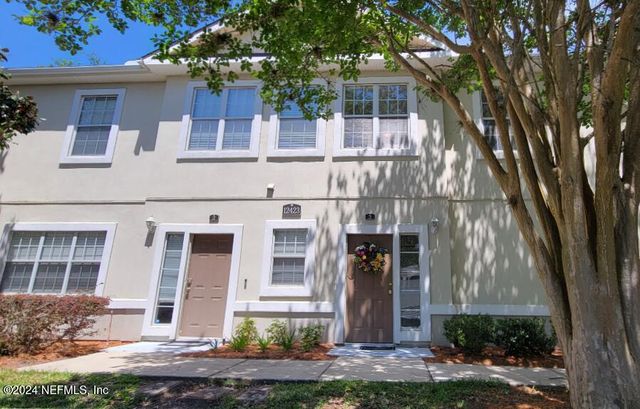 $224,400 | 12423 Forest Lake Circle East, Unit 3 | East Arlington