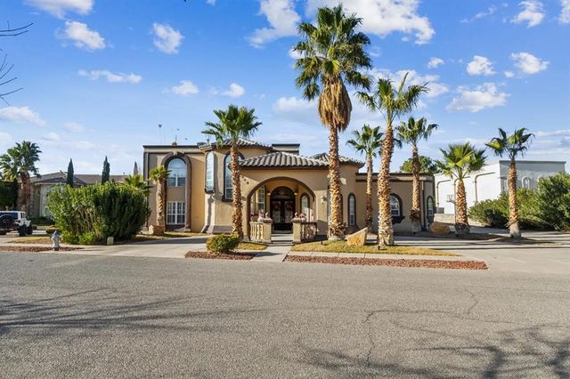 $1,350,000 | 605 Meadow Willow Drive | The Willows