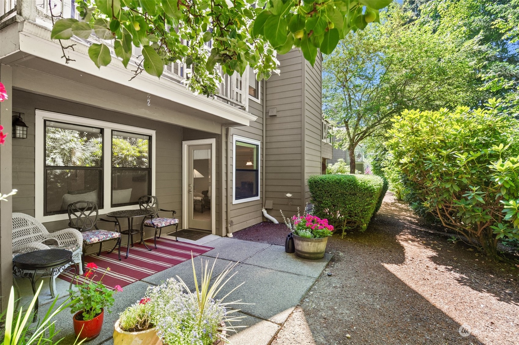 a view of outdoor space yard and patio