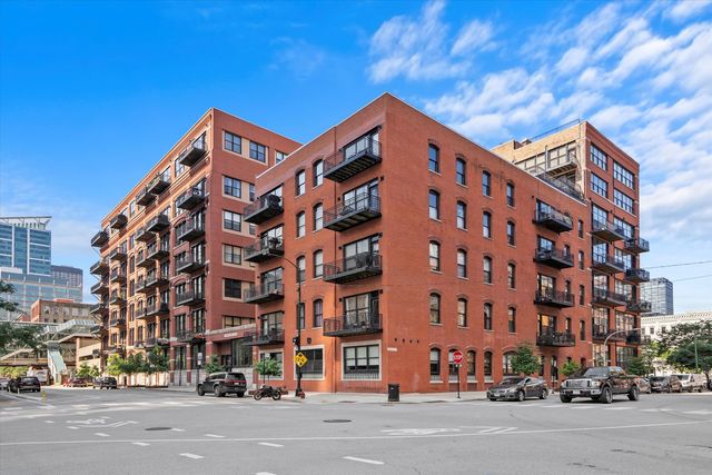 $399,995 | 226 North Clinton Street, Unit 220 | Clinton Street Lofts