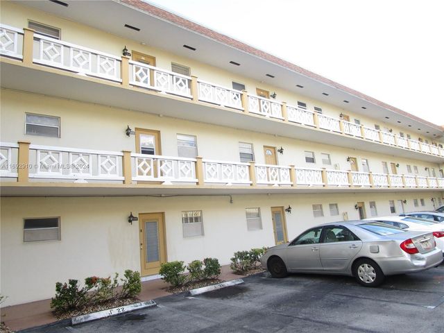 $113,000 | 5111 West Oakland Park Boulevard, Unit 305 | Lauderdale Lakes West Gate