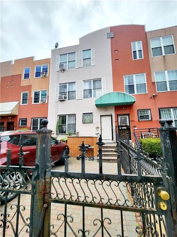 $775,000 | 410 East 155th Street | Melrose