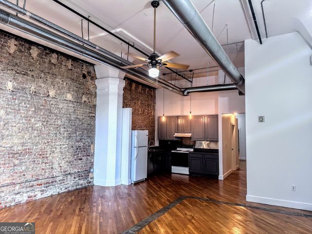 $245,000 | 87 Peachtree Street Southwest, Unit 304 | South Downtown Atlanta