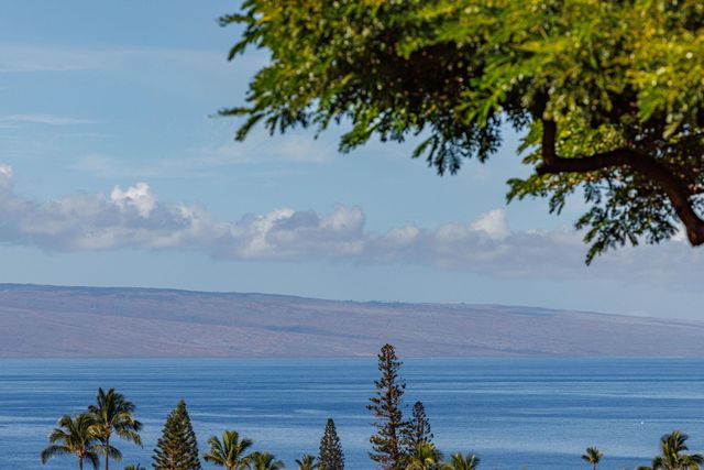 $1,695,000 | 150 Puukolii Road, Unit 18 | Kaanapali Plantation