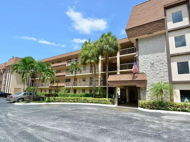 $450,000 | 6100 Northwest 2nd Avenue, Unit 330 | Boca Teeca