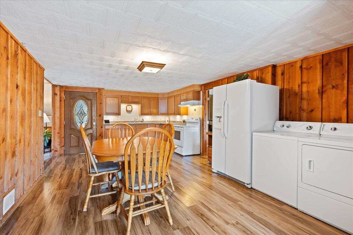 Eat-In Kitchen in the Upper SW Apartment