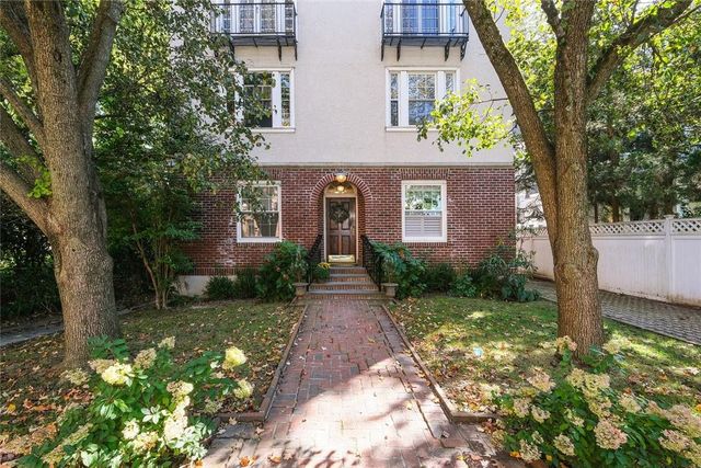 $299,000 | 15 Meadow Avenue, Unit 7 | Bronxville