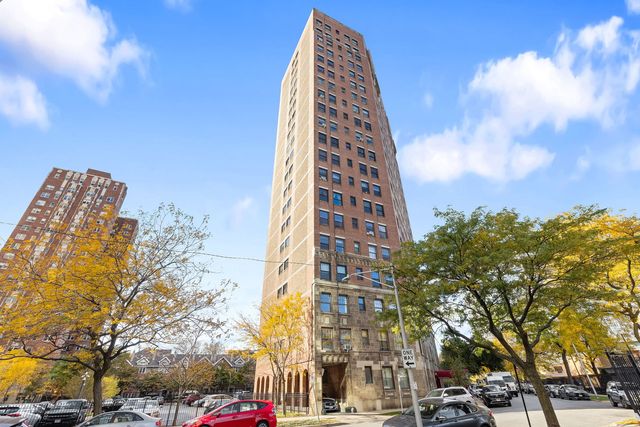 $368,000 | 4940 South East End Avenue, Unit 4B | The Barclay