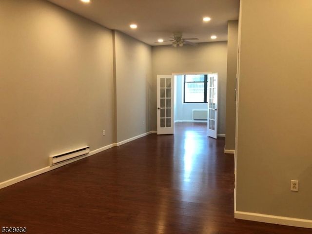 $379,000 | 111 Mulberry Street, Unit 4P | Newark Central Business District