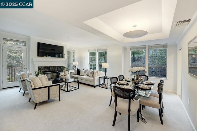 $821,000 | 5913 Horsemans Canyon Drive, Unit 6B | Rossmoor