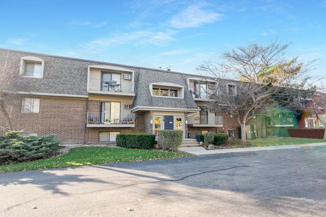 $1,550 | 218 East Bailey Road, Unit F | Naperville