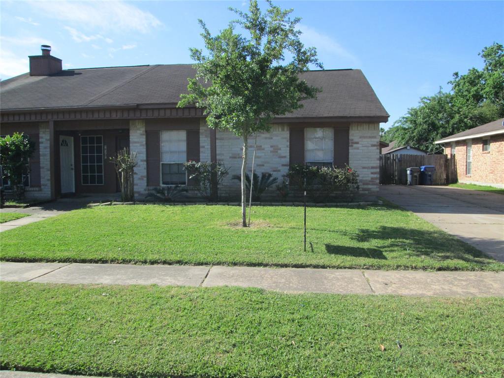 Front view of the home with a freshly cut yard!