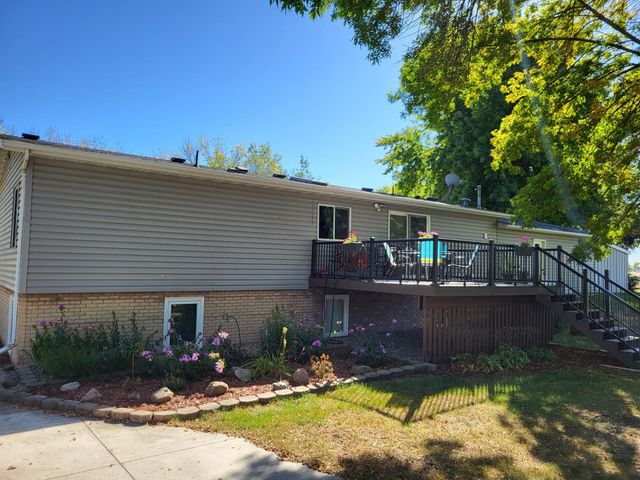 $324,900 | 302 8th Avenue Northeast | Mapleton