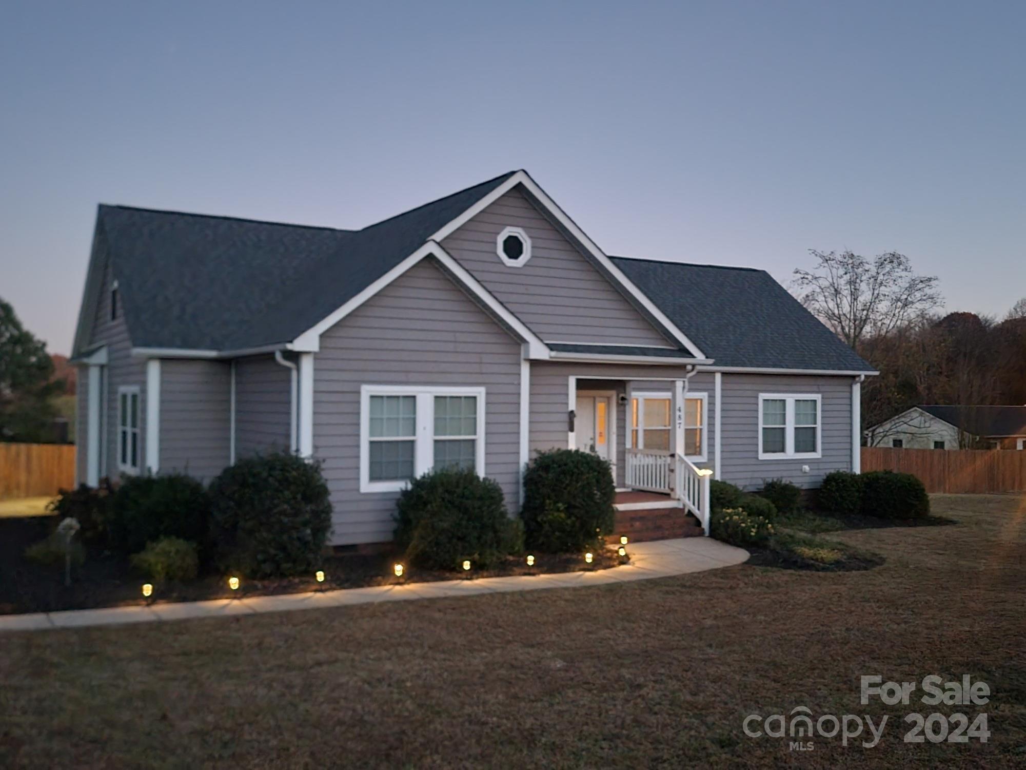 a view of a house and outdoor space