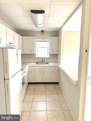 $2,100 | 168 Columbia Avenue, Unit A | Rehoboth Beach