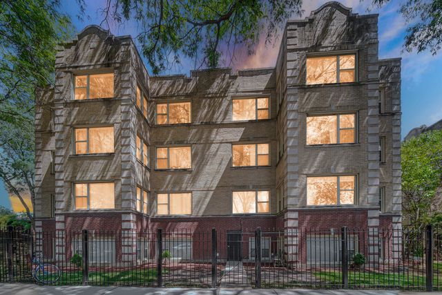 $210,000 | 4849 North Harding Avenue, Unit 3 | Albany Park