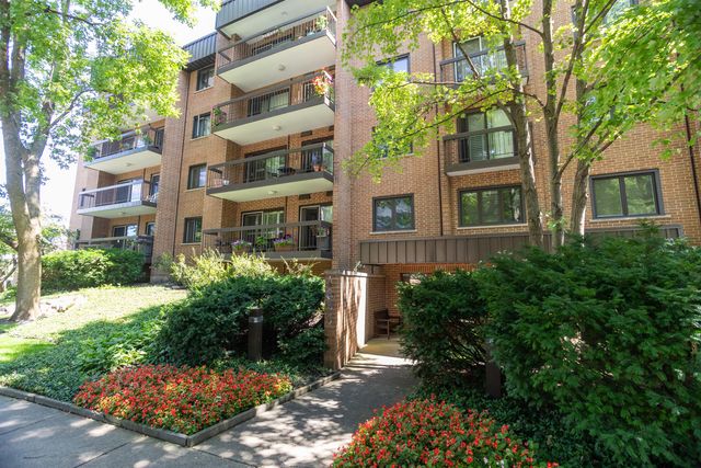 $350,000 | 1695 2nd Street, Unit 307 | Highland Park