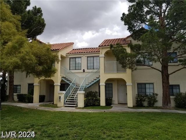 $259,900 | 4865 South Torrey Pines Drive, Unit 106 | Los Verdes