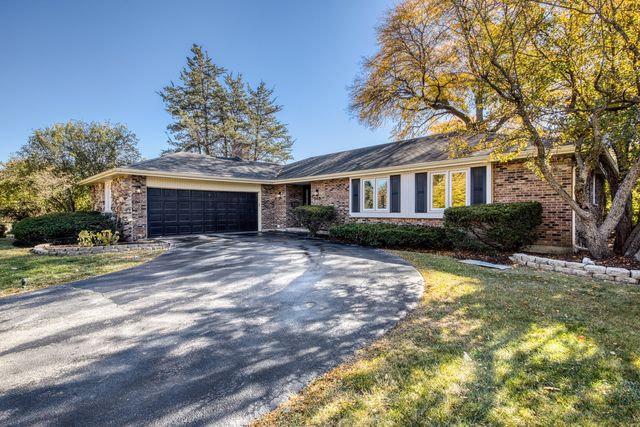 $699,000 | 240 Longfellow Drive | Wheaton