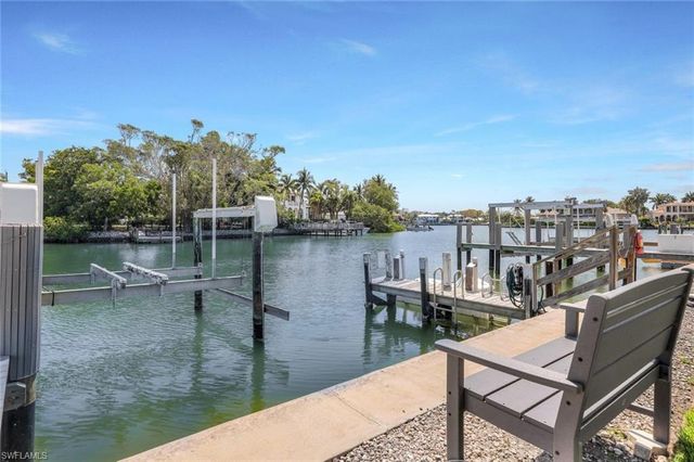 $1,095,000 | 1930 Gulf Shore Boulevard North, Unit D202 | Moorings