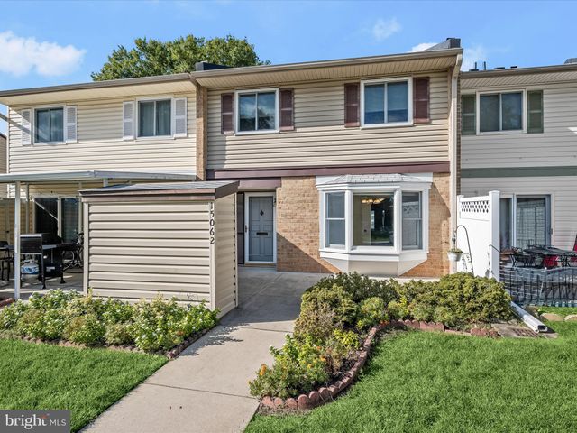 $209,900 | 15062 Haslemere Court, Unit 262B | Aspen Hill