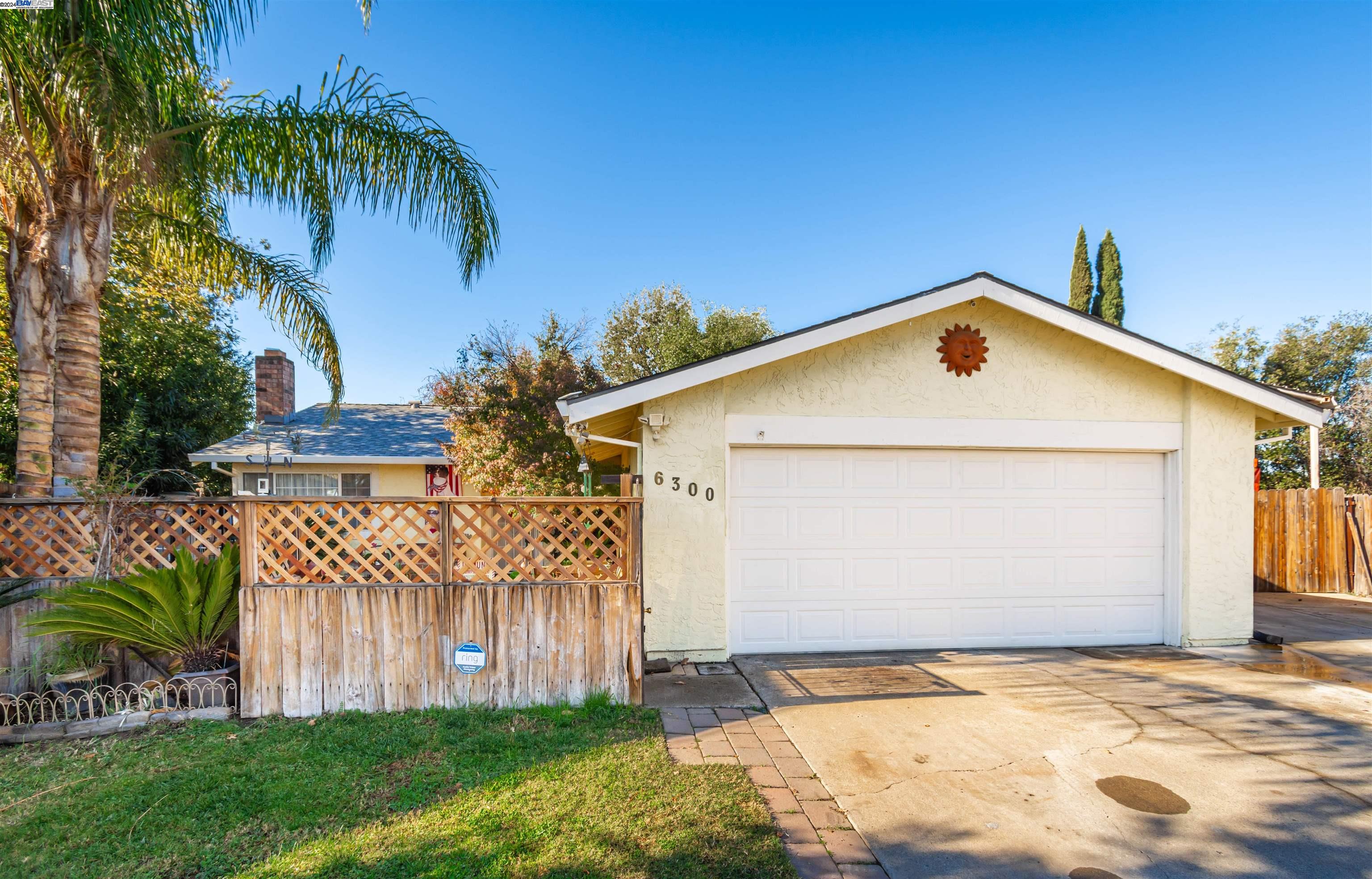 a view of outdoor space yard and front view of a house