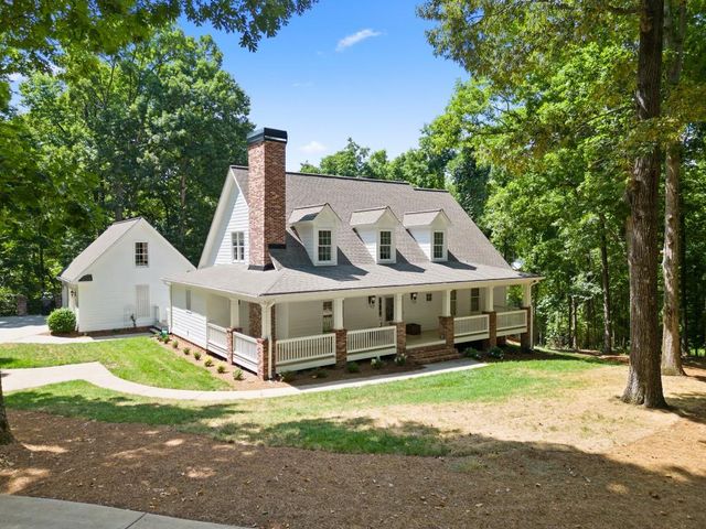 $1,150,000 | 854 Howard Road