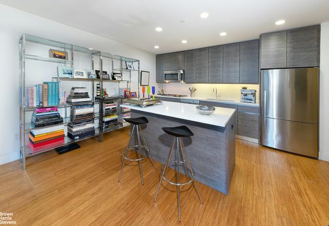 $1,300,000 | 305 West 16th Street, Unit 6B | Chelsea