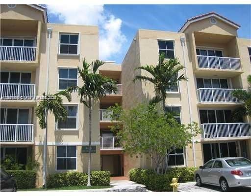 $450,000 | 609 East Sheridan Street, Unit 404 | Dania Beach