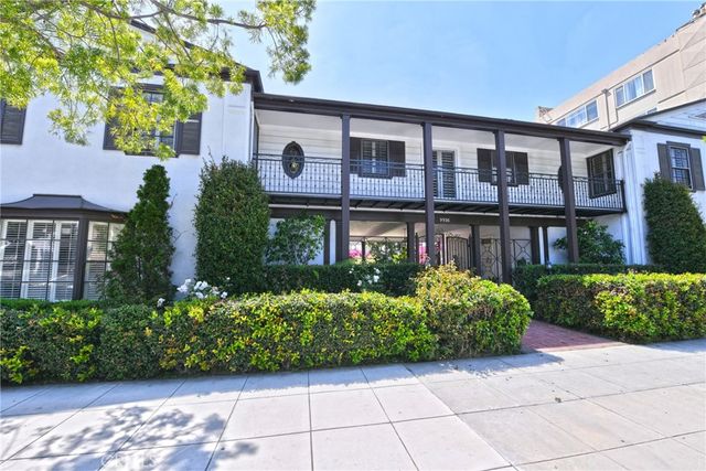 $6,000 | 9936 Durant Drive, Unit C | Beverly Hills