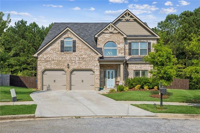 $450,000 | 2484 Bay Crest Lane Southeast