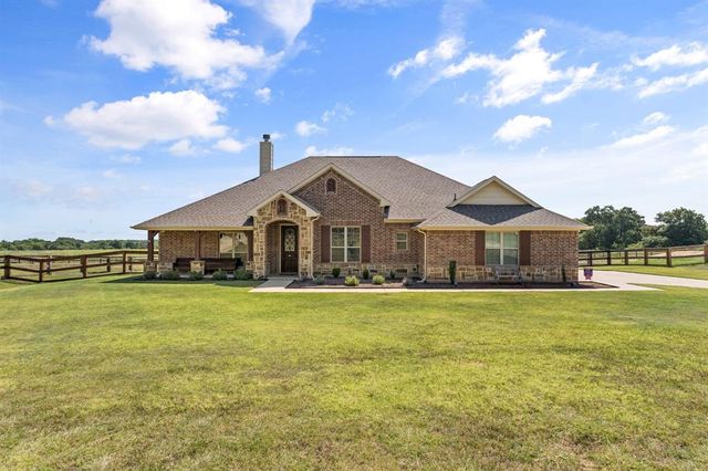 $550,000 | 8330 Old Springtown Road