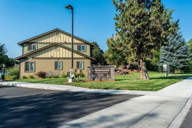 $836 | 2050 Southwest Timber Avenue | Redmond