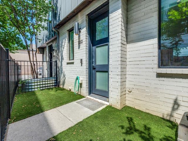 $550,000 | 5122 Capitol Avenue, Unit 102 | Knox Henderson