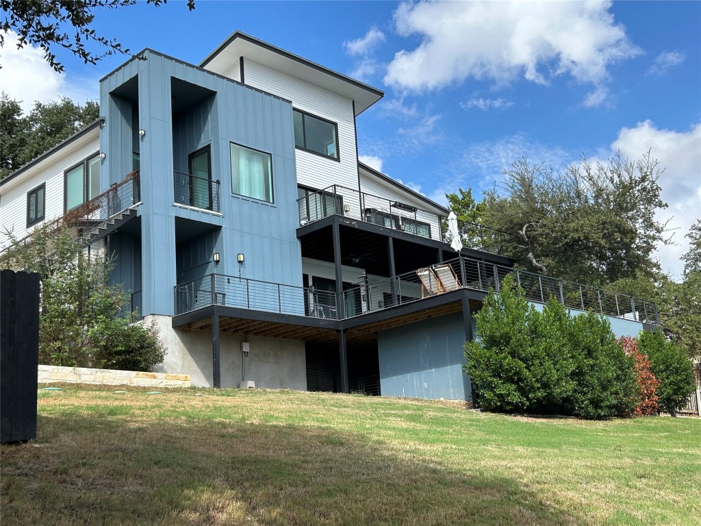 a front view of house with yard